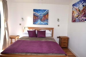 King Size Bed at The Gallery Lodges Hotel